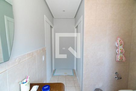 Casa à venda com 400m², 3 quartos e 4 vagasBanheiro do Quarto 1 e Quarto 2