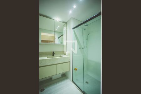 Banheiro de kitnet/studio para alugar com 1 quarto, 21m² em Vila Clementino, São Paulo