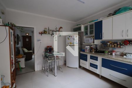Casa à venda com 76m², 2 quartos e 1 vagaCozinha