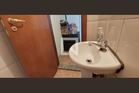 Casa à venda com 199m², 3 quartos e 4 vagas Casa à venda com 199m², 3 quartos e 4 vagasLavabo 2 Garagem