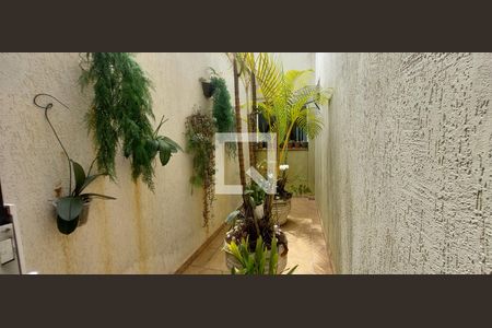 Casa à venda com 199m², 3 quartos e 4 vagas Casa à venda com 199m², 3 quartos e 4 vagasJardim de inverno