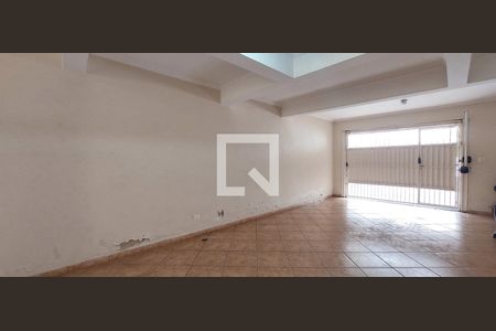 Casa à venda com 199m², 3 quartos e 4 vagas Casa à venda com 199m², 3 quartos e 4 vagasGaragem