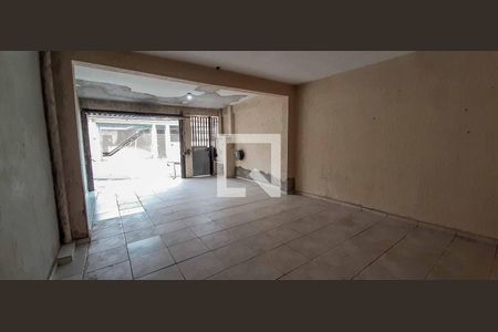 Casa à venda com 213m², 4 quartos e 2 vagasGaragem