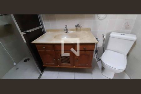 Casa à venda com 213m², 4 quartos e 2 vagasBanheiro da Suíte