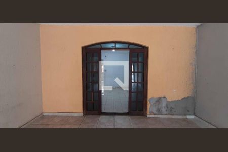 Casa à venda com 213m², 4 quartos e 2 vagasEntrada Principal