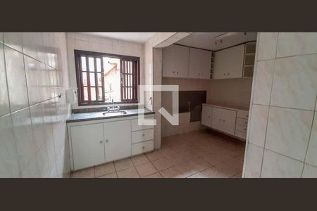 Casa à venda com 213m², 4 quartos e 2 vagasCozinha