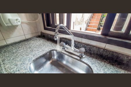 Casa à venda com 213m², 4 quartos e 2 vagasCozinha
