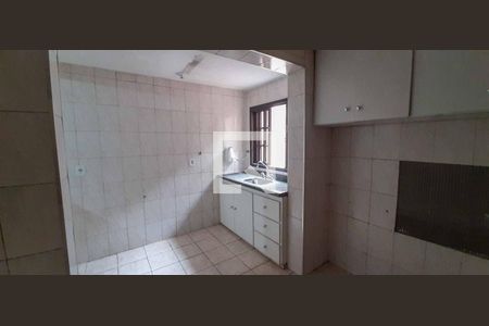 Casa à venda com 213m², 4 quartos e 2 vagasCozinha