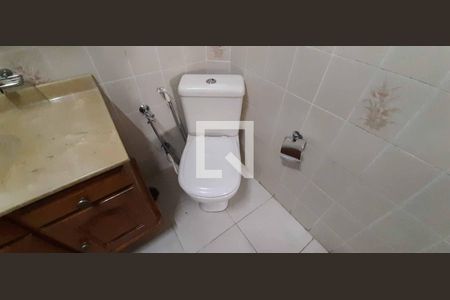 Casa à venda com 213m², 4 quartos e 2 vagasBanheiro da Suíte