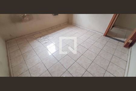 Casa à venda com 213m², 4 quartos e 2 vagasQuarto 1