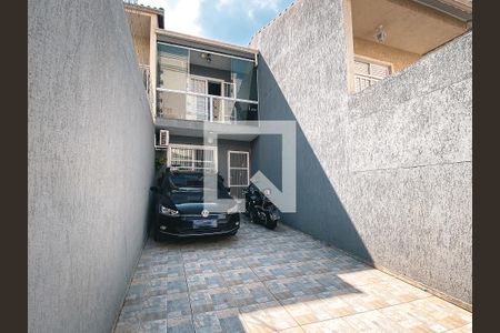 Casa à venda com 100m², 2 quartos e 2 vagasFachada