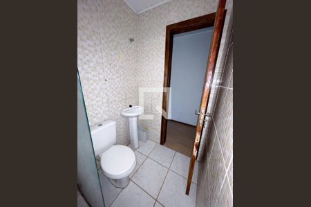 Casa para alugar com 60m², 2 quartos e 1 vaga Casa para alugar com 60m², 2 quartos e 1 vagaBanheiro