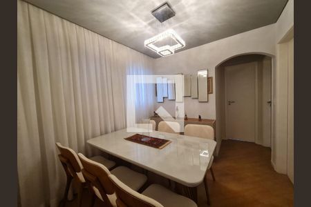 Apartamento à venda com 70m², 2 quartos e 1 vagaSala de Jantar