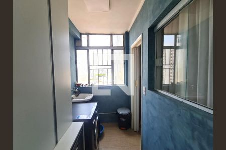 Apartamento à venda com 70m², 2 quartos e 1 vagaCozinha e Área de Serviço