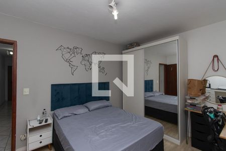 Casa à venda com 216m², 3 quartos e 2 vagasQuarto 2