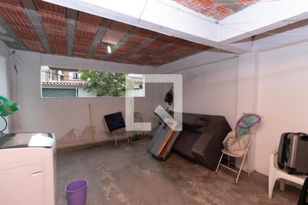 Casa à venda com 216m², 3 quartos e 2 vagasÁrea de Serviço 2