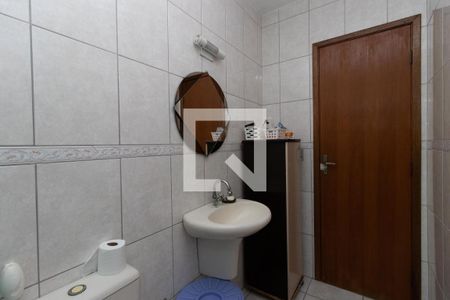 Casa à venda com 216m², 3 quartos e 2 vagasBanheiro Social