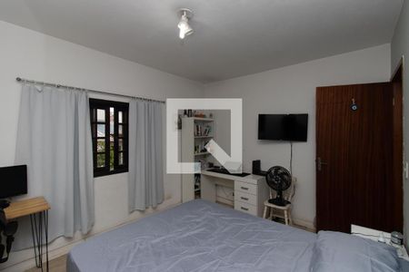 Casa à venda com 216m², 3 quartos e 2 vagasQuarto 2