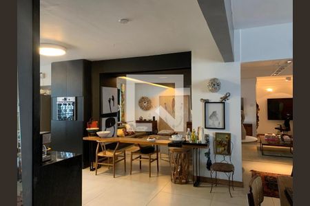 Apartamento à venda com 190m², 2 quartos e 2 vagasConjunto de Salas