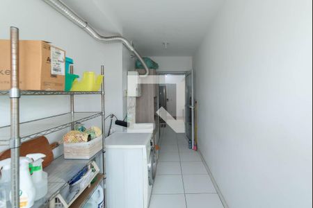 Apartamento à venda com 94m², 3 quartos e 2 vagasLavanderia