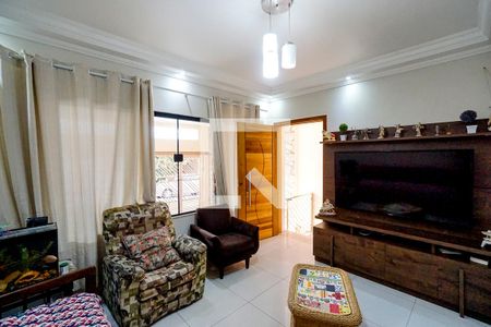 Sala de estar de casa à venda com 4 quartos, 163m² em Chácara Santo Antônio (zona Leste), São Paulo