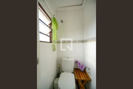 Casa à venda com 163m², 4 quartos e 2 vagasLavabo