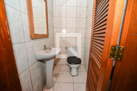 Casa à venda com 300m², 4 quartos e 2 vagasLavabo 2