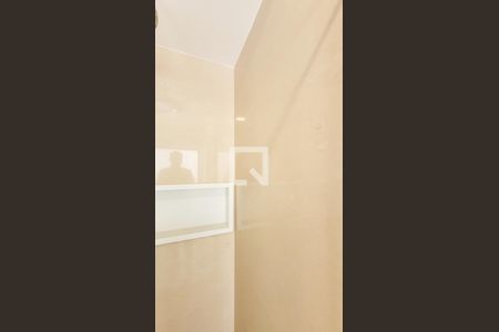 Apartamento à venda com 70m², 1 quarto e 1 vaga Apartamento à venda com 70m², 1 quarto e 1 vagaBanheiro da Suíte