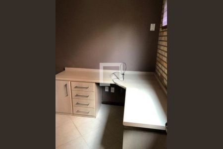 Casa à venda com 4 quartos, 323m² em Itaipu, Niterói