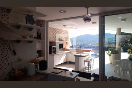 Casa à venda com 4 quartos, 420m² em Piratininga, Niterói