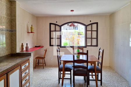 Casa à venda com 276m², 4 quartos e 2 vagasCozinha
