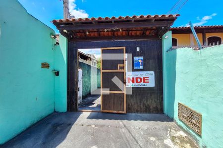 Casa à venda com 276m², 4 quartos e 2 vagasFachada e placa