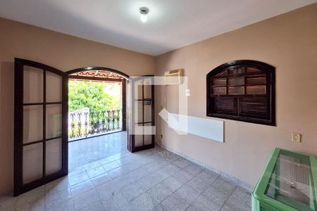 Casa à venda com 276m², 4 quartos e 2 vagasSuíte 1