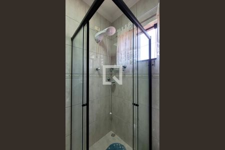 Casa à venda com 366m², 3 quartos e 4 vagasBanheiro da suíte 2