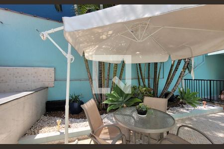 Casa à venda com 366m², 3 quartos e 4 vagasArea externa