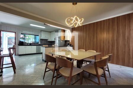 Casa à venda com 366m², 3 quartos e 4 vagasCopa