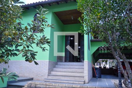 Casa de condomínio para alugar com 690m², 5 quartos e 4 vagasEntrada