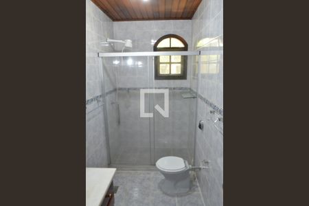 Casa de condomínio para alugar com 690m², 5 quartos e 4 vagasBanheiro da Suíte