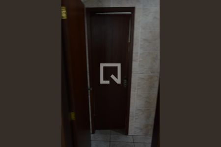 Casa de condomínio para alugar com 690m², 5 quartos e 4 vagasCozinha - Dispensa