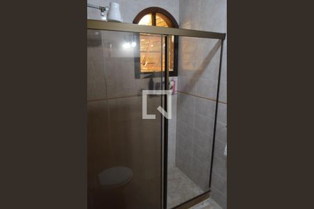 Casa de condomínio para alugar com 690m², 5 quartos e 4 vagasBanheiro