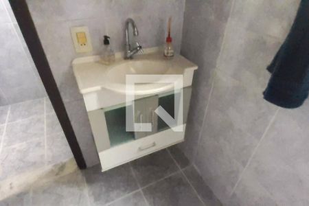 Casa de condomínio para alugar com 690m², 5 quartos e 4 vagasLavabo