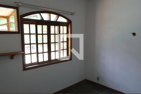 Casa de condomínio para alugar com 690m², 5 quartos e 4 vagasSuíte - Edicula