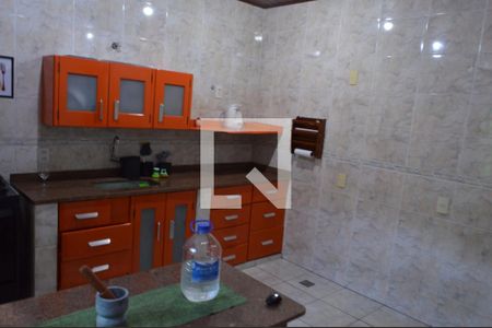 Casa de condomínio para alugar com 690m², 5 quartos e 4 vagasCozinha