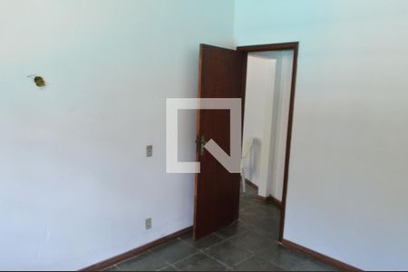 Casa de condomínio para alugar com 690m², 5 quartos e 4 vagasSuíte - Edicula