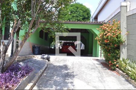 Casa de condomínio para alugar com 690m², 5 quartos e 4 vagasGaragem