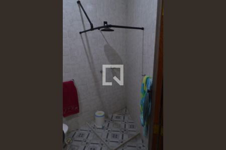 Casa de condomínio para alugar com 690m², 5 quartos e 4 vagasBanheiro - Edicula