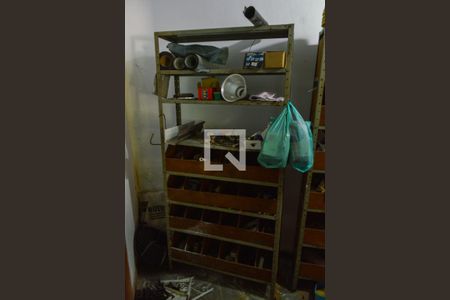 Casa de condomínio para alugar com 690m², 5 quartos e 4 vagasÁrea comum -Quarto de Ferramentas