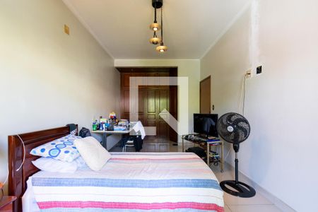 Casa à venda com 455m², 4 quartos e 6 vagas Casa à venda com 455m², 4 quartos e 6 vagasQuarto 4