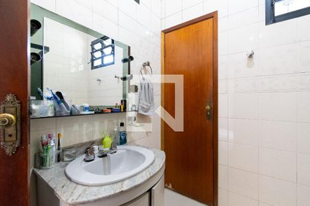 Casa à venda com 455m², 4 quartos e 6 vagas Casa à venda com 455m², 4 quartos e 6 vagasBanheiro da Suíte 3