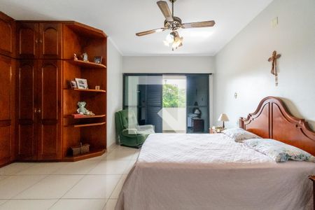 Casa à venda com 455m², 4 quartos e 6 vagas Casa à venda com 455m², 4 quartos e 6 vagasSuíte 1